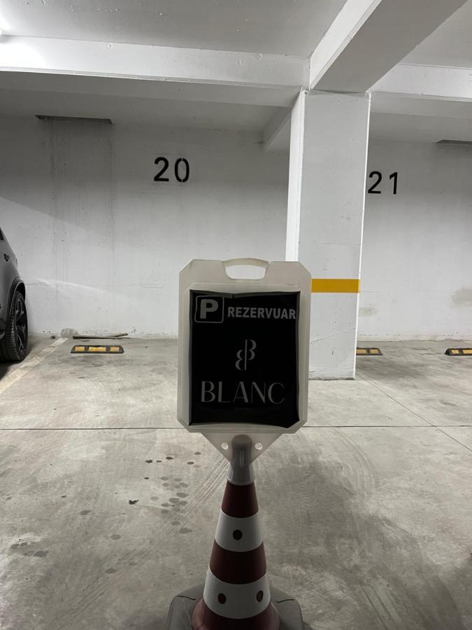 Apartmán Blanc 7 Tirana Exteriér fotografie